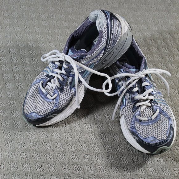 Brooks Adreneline GTS 12 Women's Size 9.5 N Blue and Grey Athletic Shoes - Picture 1 of 6
